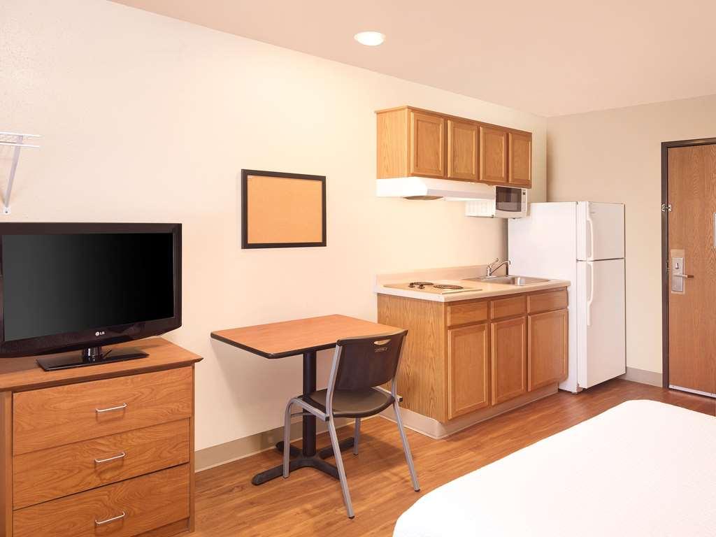 Extended Stay America Select Suites - Akron - South Portage Lakes Room photo