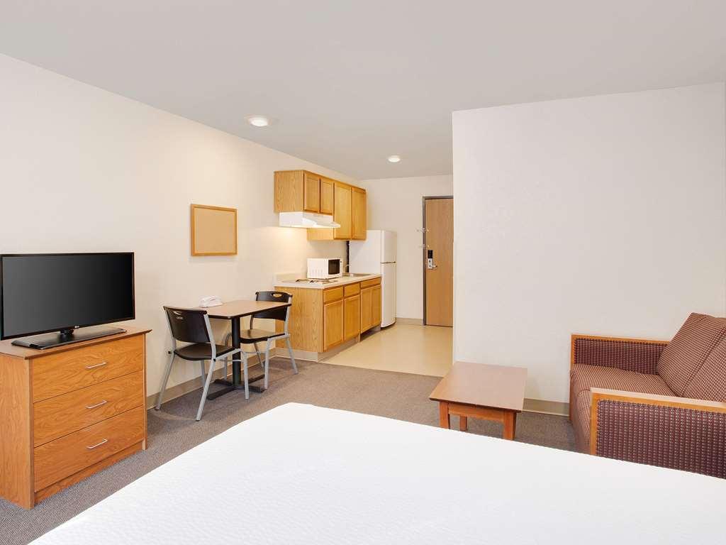 Extended Stay America Select Suites - Akron - South Portage Lakes Room photo